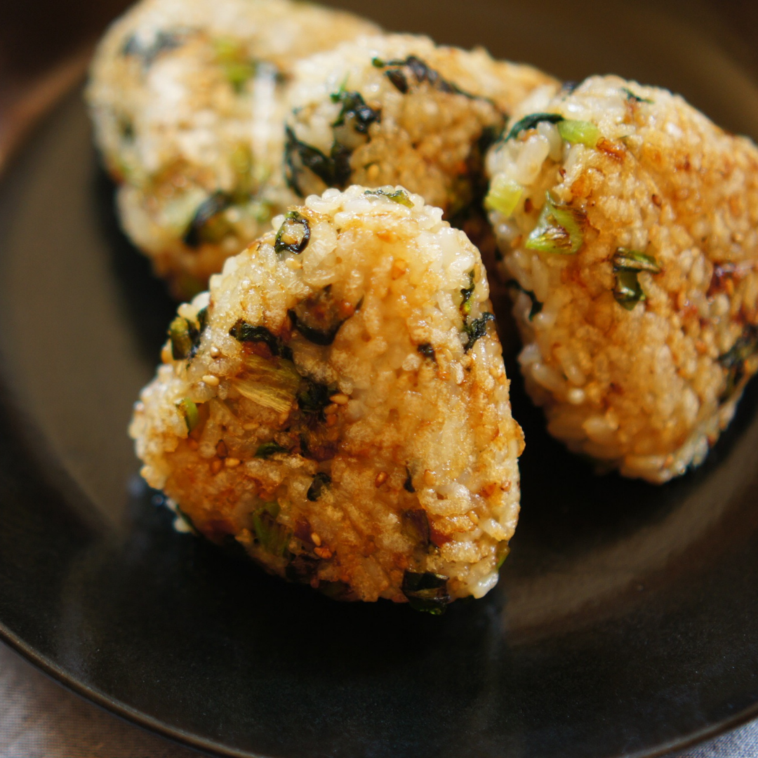 小松菜とおかかの焼きおにぎり(ワッフル&ホットサンドベーカー+ホットサンドプレート)
