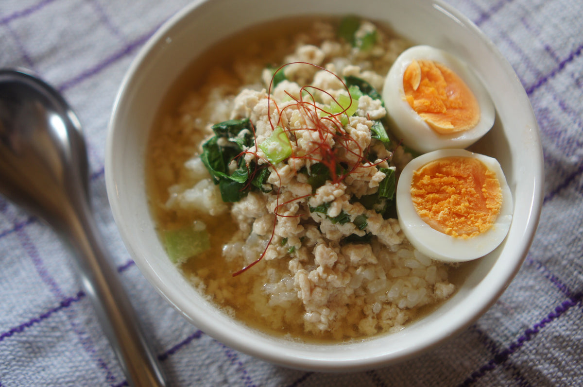 フードスチーマーでつくる朝ごはん「鶏ひき肉と小松菜のスープごはん」(フードスチーマープラス/VFS-20)