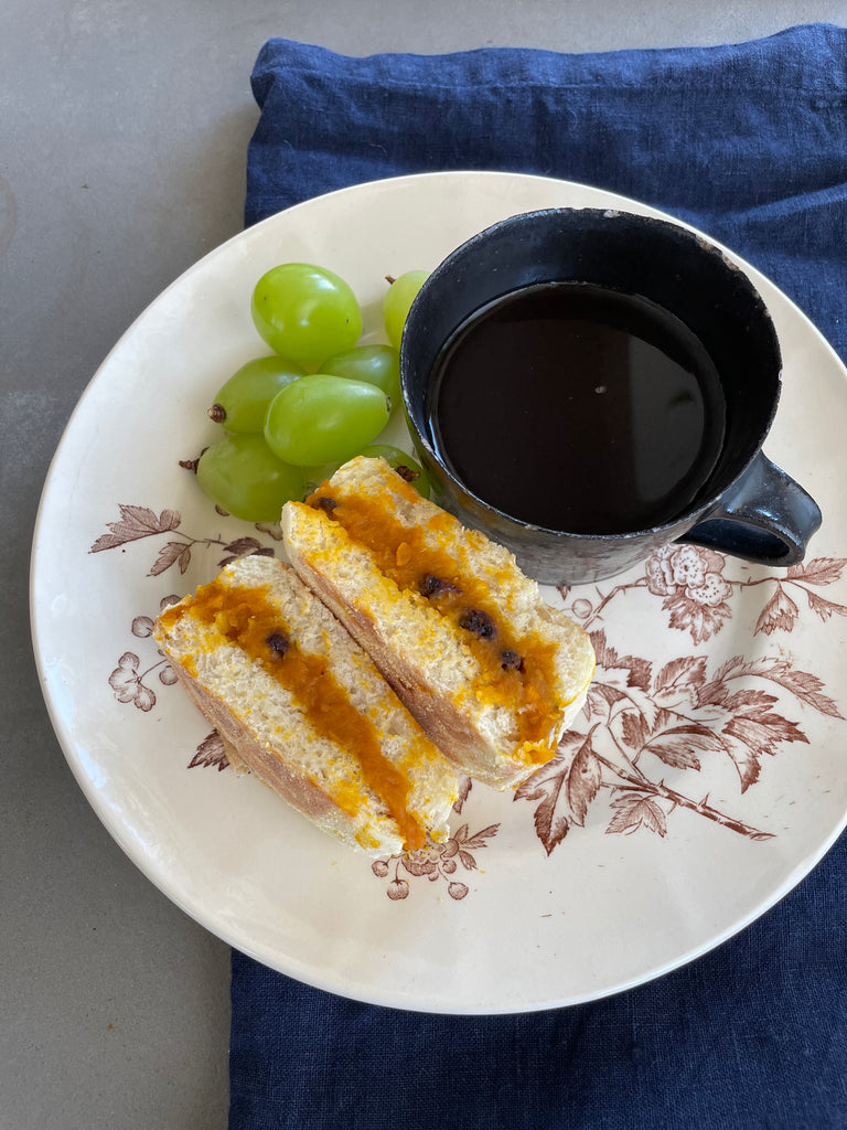 パンプキンラムレーズンホットサンド（厚焼きホットサンドベーカー“goooodⅡ”）