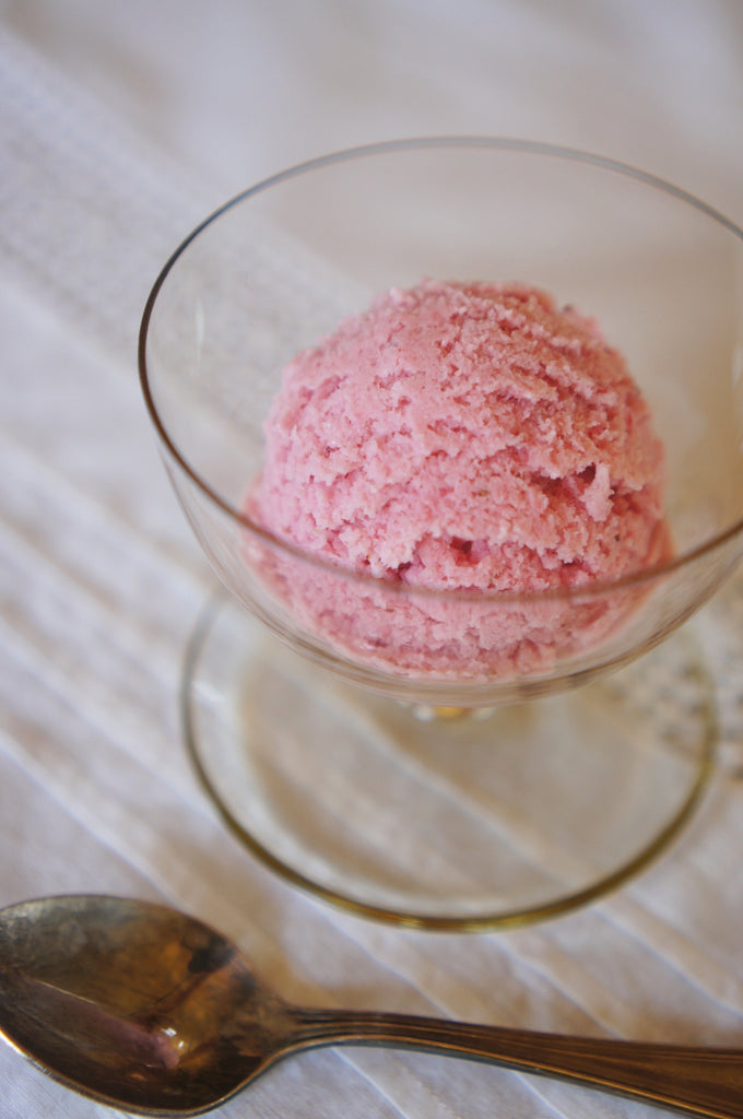 苺のミルクジェラート（フードプロセッサー）