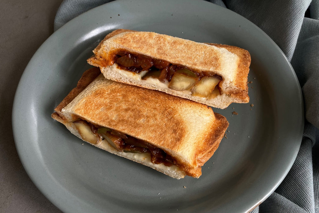 夏野菜のラタトゥイユ風ホットサンド