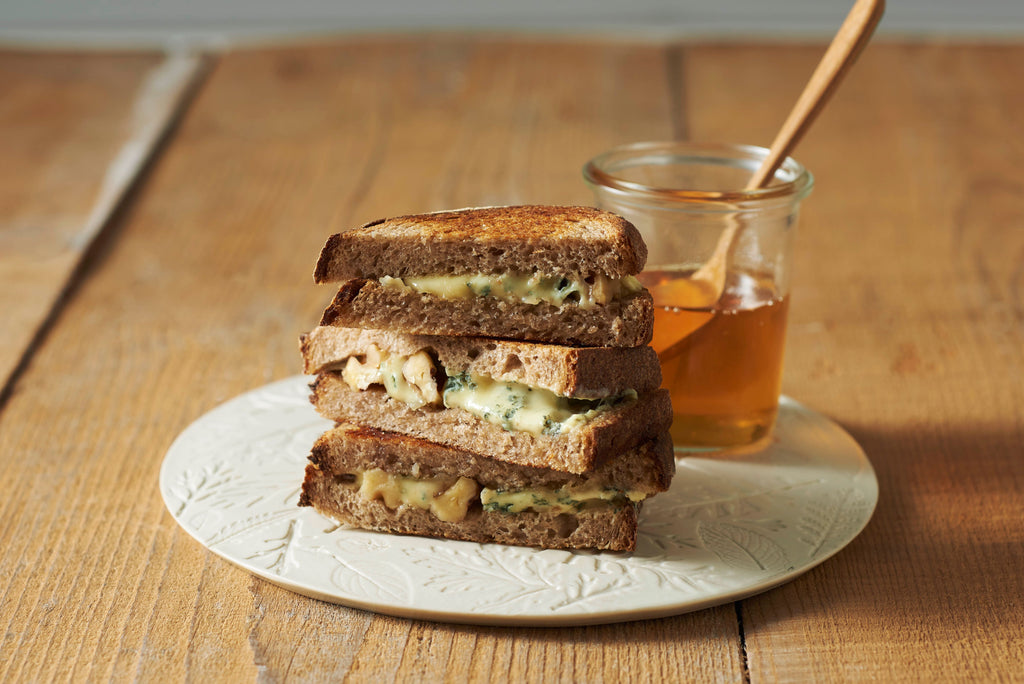 ブルーチーズとはちみつのホットサンド（厚焼きホットサンドベーカー“goooodⅡ”/VHS-15） 　　