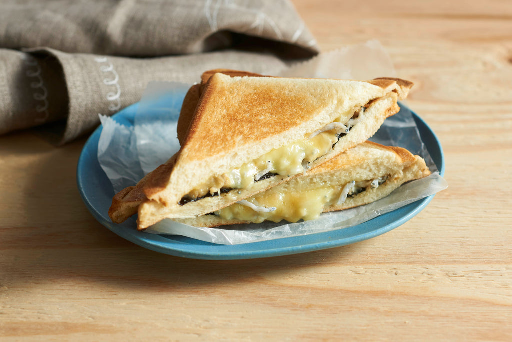 しらすと海苔とチーズのホットサンド（厚焼きホットサンドベーカー“goooodⅡ”/VHS-15） 　　