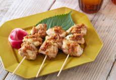 インドネシアの焼き鳥　ピーナッツソース