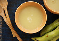 空豆と新玉ねぎのすり流し